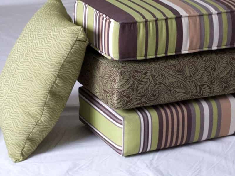 Evde koltuk süngeri değiştirme