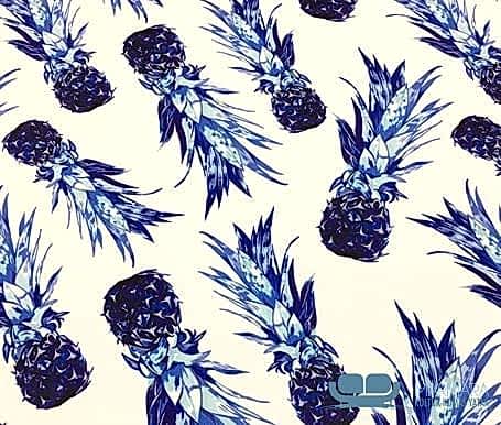 Beyaz Zemin Mürekkep Ananas Desenli Döşemelik Kumaş