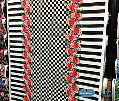 Damalı Çizgili Pembe Çiçekli Fon Perde Kumaşı