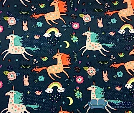 Siyah Renkli Unicorn At Desenli Çocuk Kumaşı